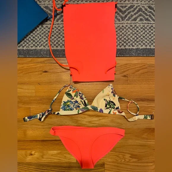 Floral triangl bikini - Picture 1 of 4